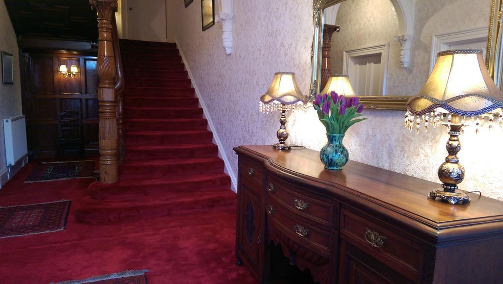 אייר Lochinver Guesthouse מראה חיצוני תמונה