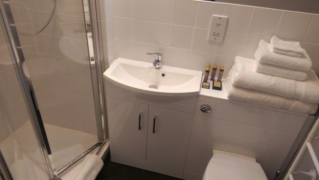 אייר Lochinver Guesthouse מראה חיצוני תמונה