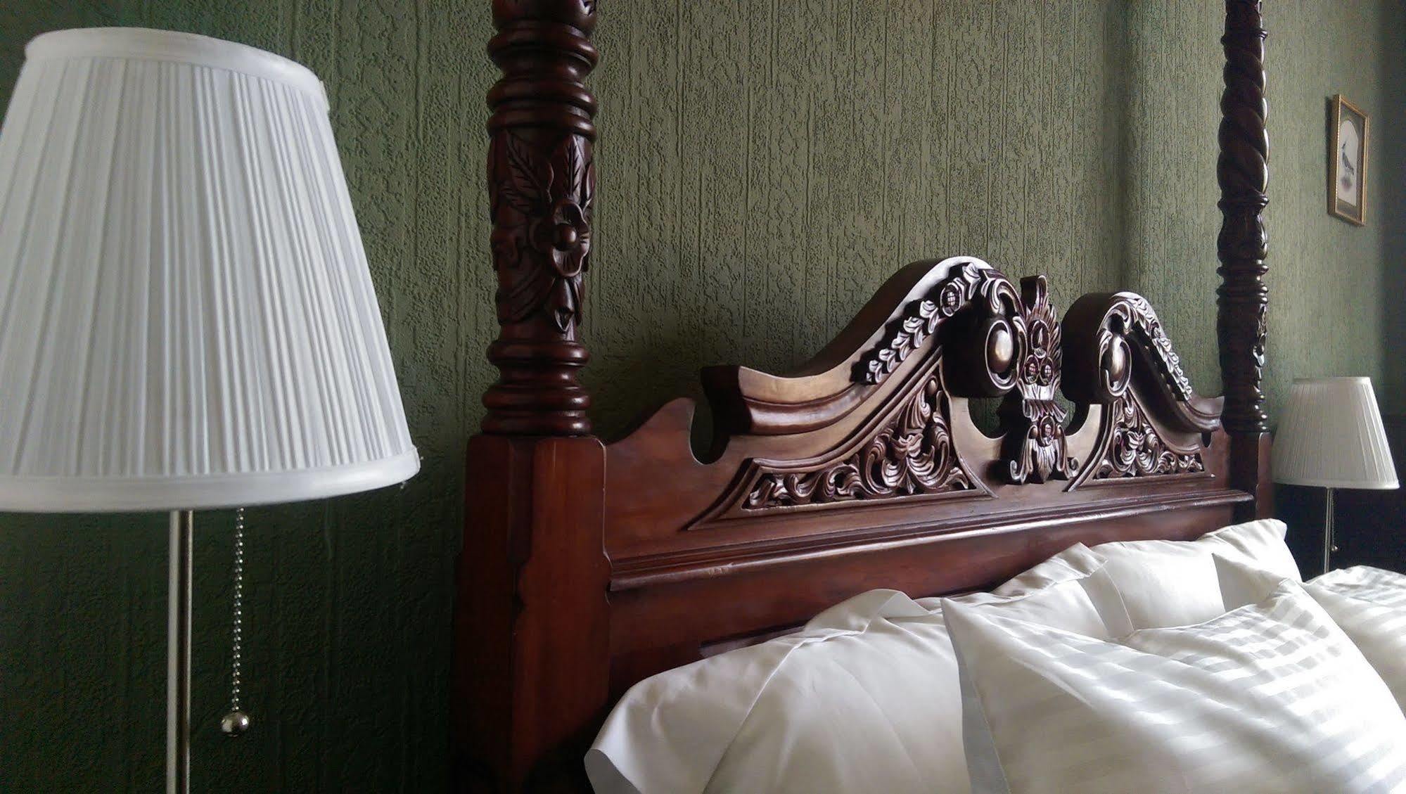 אייר Lochinver Guesthouse מראה חיצוני תמונה