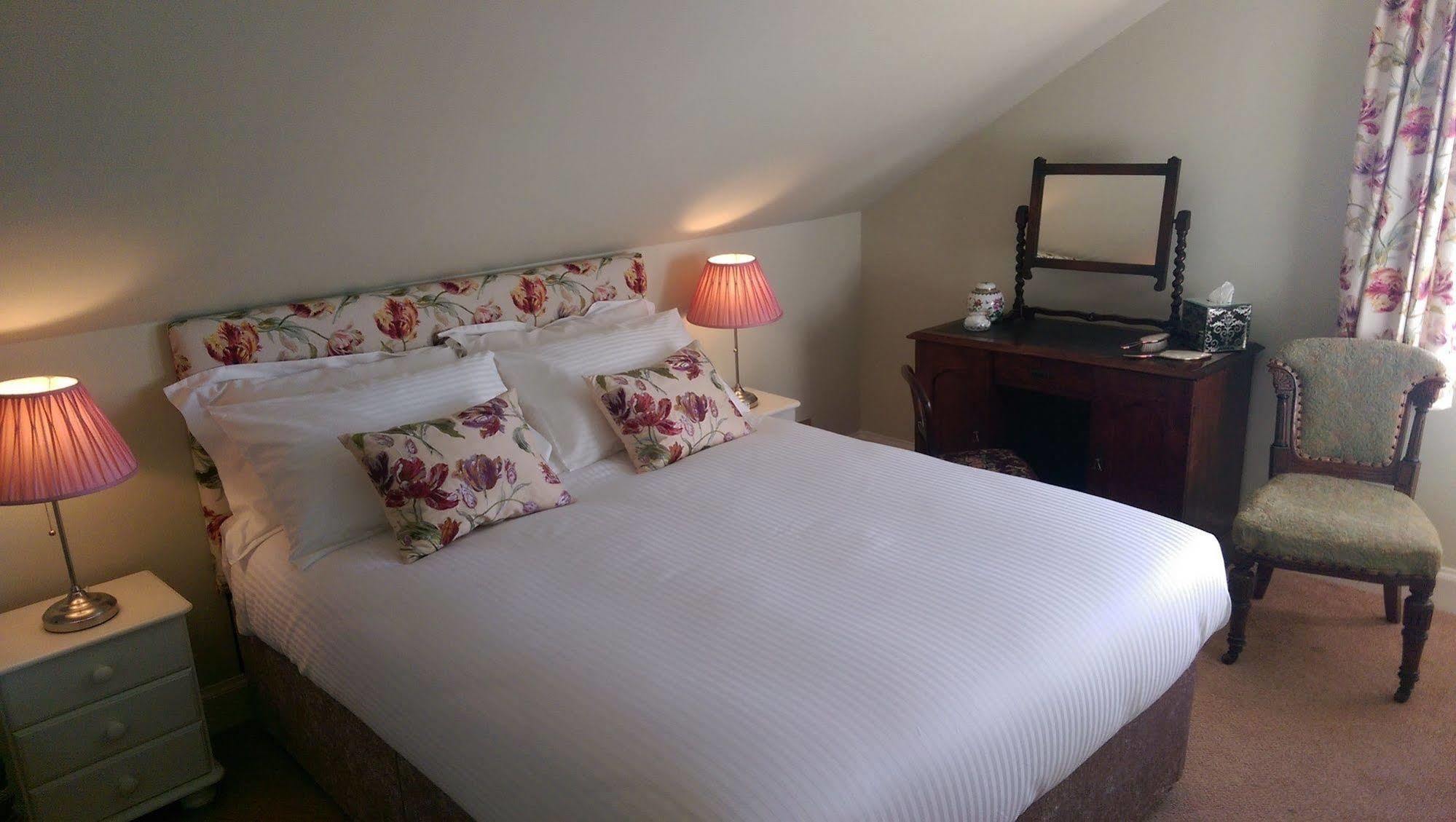 אייר Lochinver Guesthouse מראה חיצוני תמונה