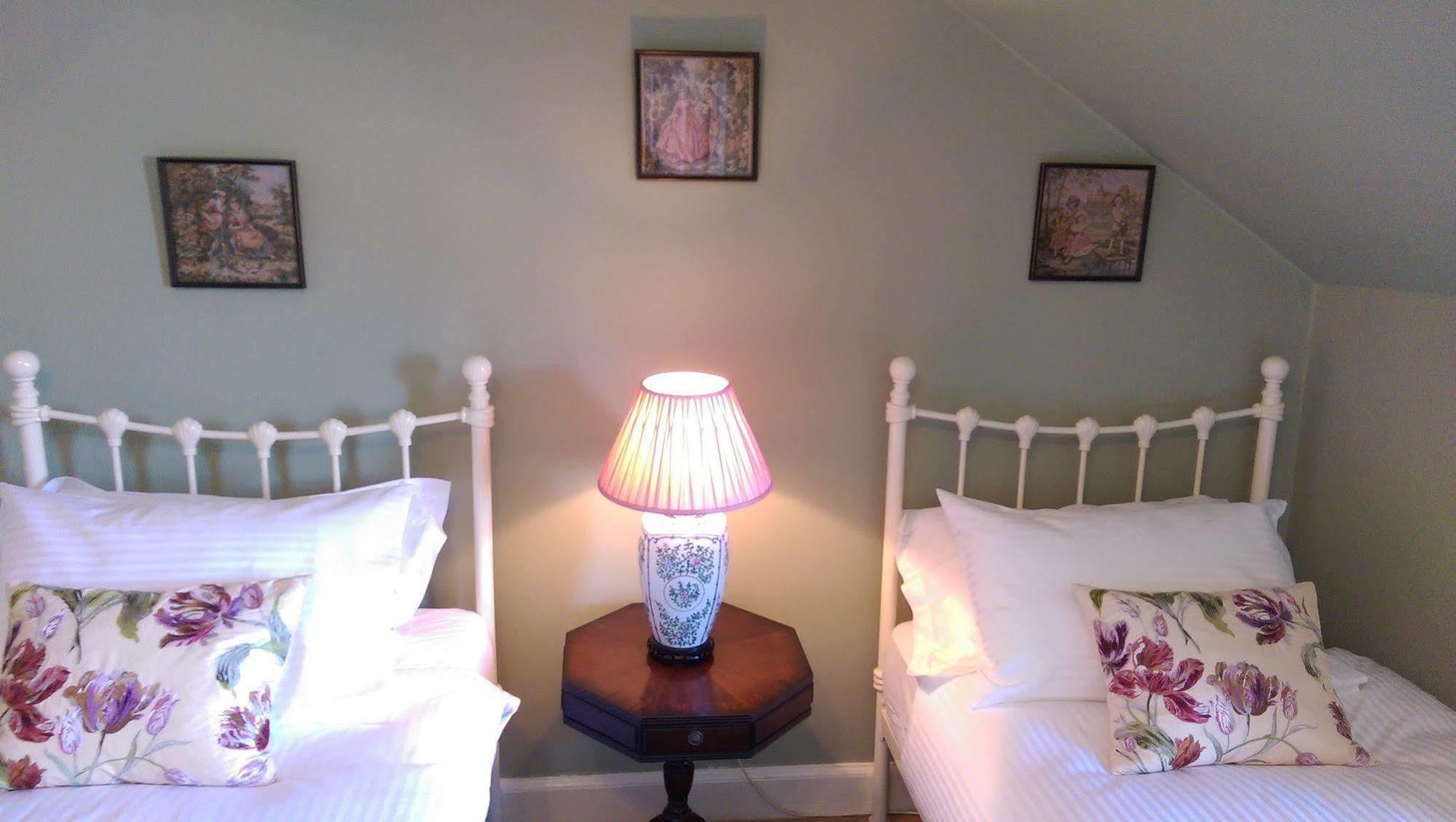 אייר Lochinver Guesthouse מראה חיצוני תמונה
